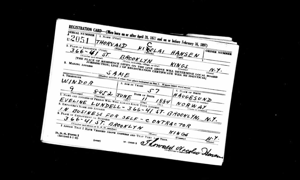 Thorvald Nicolai Hansen WWII.jpg