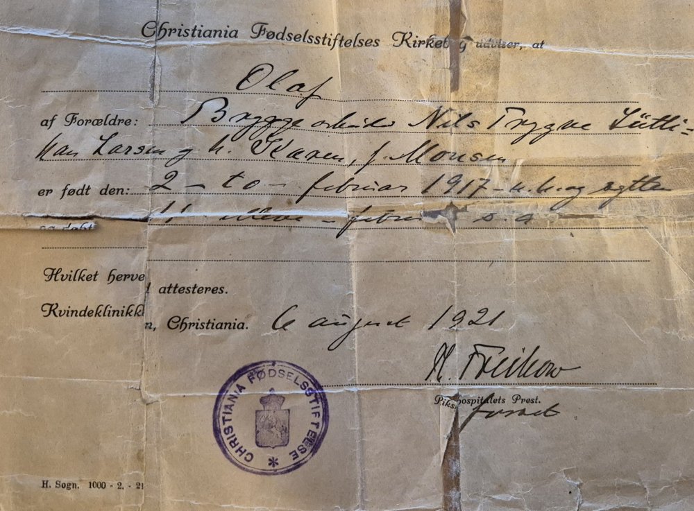 Olafs dåbsattest.jpg